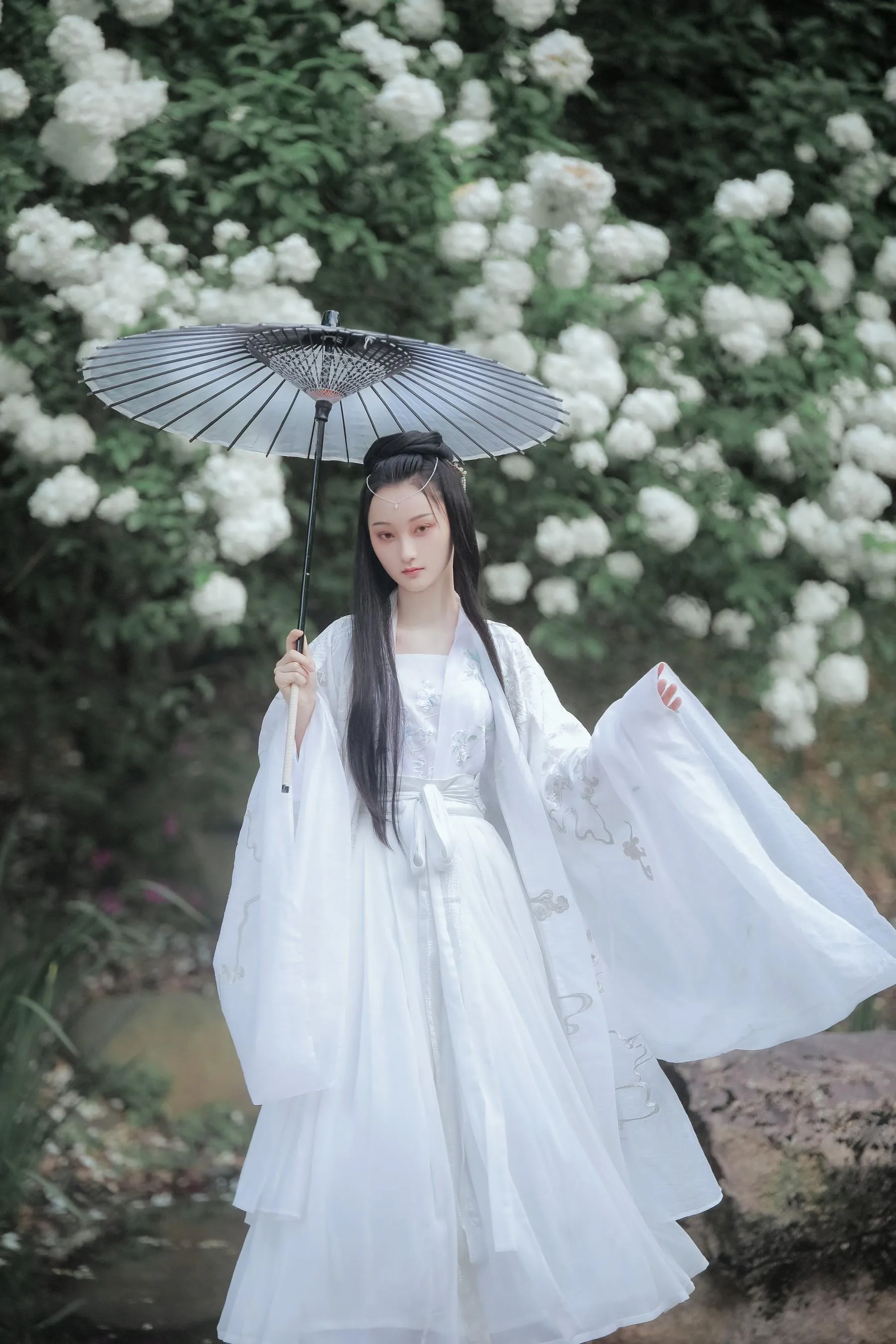 [艺图语] 2022.06.15 琼花并貌 云之是小狐狸吖 [22P]插图9